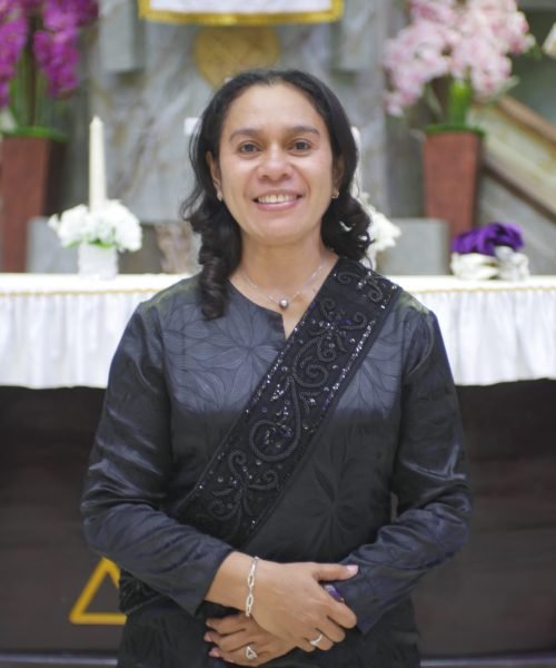 Penatua. Conny Yulietha Lawalata/L